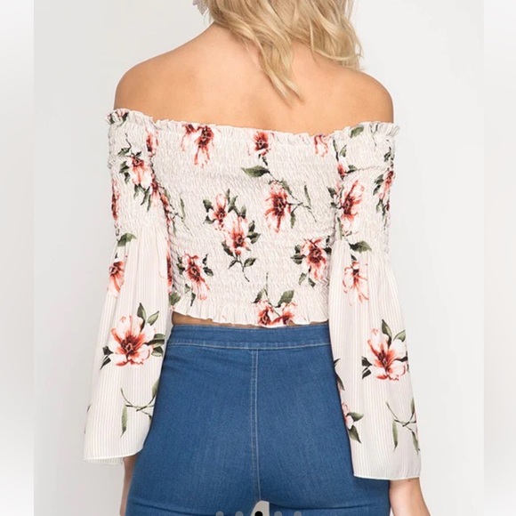 SUMMER OFF SHOULDER BEIGE ELASTIC FLORAL PRINT TOP WITH BELL SLEEVE medium - Picture 6 of 7